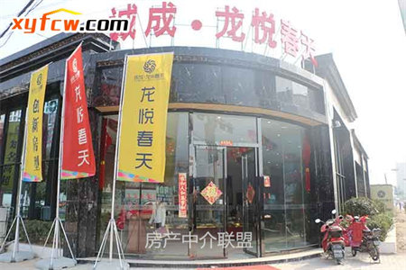 名典花园3室2厅1卫65万125.41m2简单装修出售